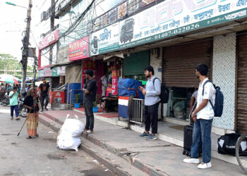 রাজশাহী থেকে সারা দেশে বাস চলাচল বন্ধ
