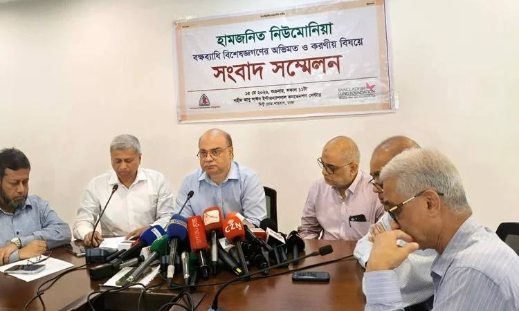 হামে আক্রান্তদের ৫-৮ শতাংশের নিউমোনিয়া ও মৃত্যুঝুঁকিতে থাকে