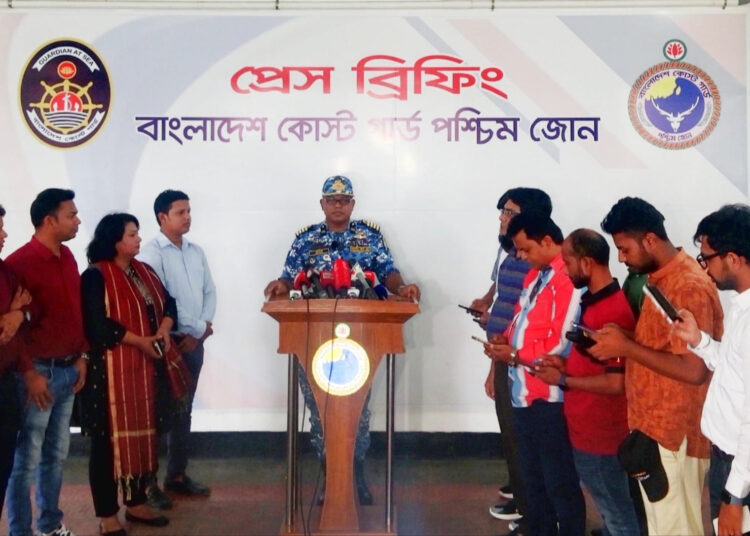 সুন্দরবনের সংরক্ষণ ও মোংলা বন্দরের সুরক্ষায় কাজ করছে কোস্ট গার্ড