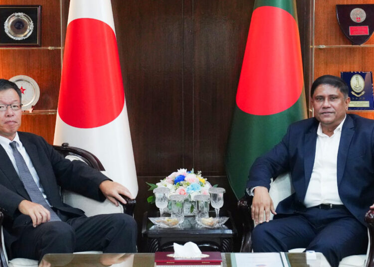 প্রতিরক্ষা উপদেষ্টার সঙ্গে জাপানের রাষ্ট্রদূতের সৌজন্য সাক্ষাৎ