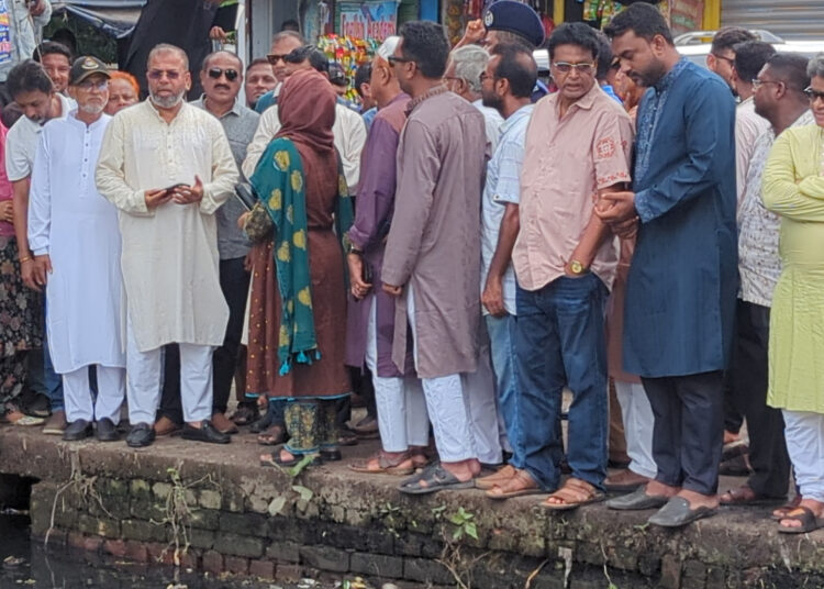 এই প্রথম মোংলা নদীতে ২৪ ঘন্টা ২টি ফেরি চলাচল শুরু