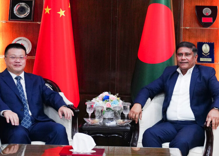 প্রতিরক্ষা উপদেষ্টার সঙ্গে চীন এর রাষ্ট্রদূতের সৌজন্য সাক্ষাৎ