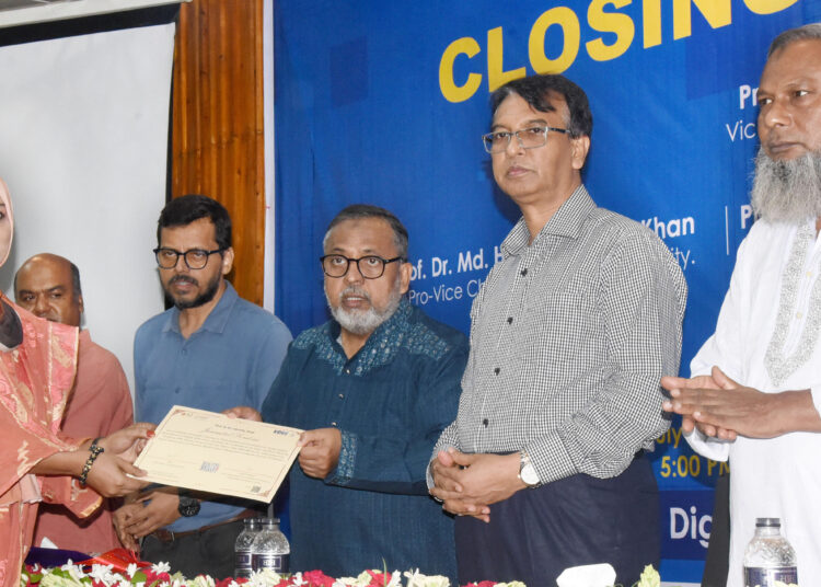 একাডেমিক শিক্ষার পাশাপাশি সফট স্কিলে দক্ষতা অর্জন প্রয়োজন : খুবি উপাচার্য