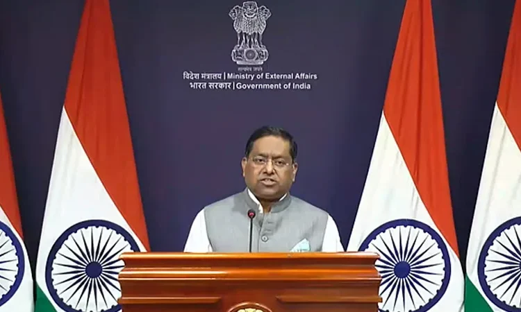 শেখ হাসিনাকে প্রত্যর্পণের অনুরোধ খতিয়ে দেখা হচ্ছে: জয়সোয়াল