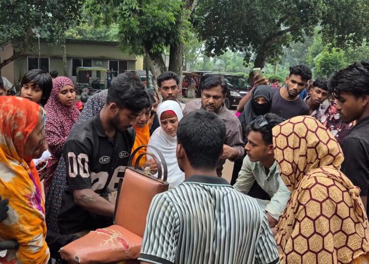 মহেশপুরে ড্রেন নির্মাণের সময় বিদ্যুৎস্পৃষ্ট হয়ে শ্রমিকের মৃত্যু