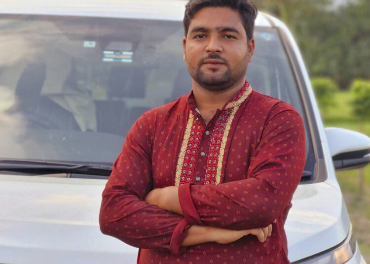 সাতক্ষীরায় সুমন নামের এক মাইক্রোবাস চালকের মরদেহ উদ্ধার