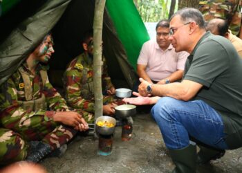 প্রধানমন্ত্রী কর্তৃক সেনাবাহিনীর গ্রীষ্মকালীন প্রশিক্ষণ ২০২৬ পরিদর্শন