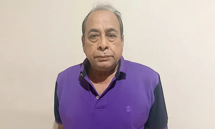 আটক সাবেক সেনা কর্মকর্তা মোজাফফরকে সেনাবাহিনীর কাছে হস্তান্তর করল ডিবি