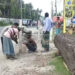 সাতক্ষীরায় সড়ক ও জনপথের জমি দখল করে কাঁটাতারের বেড়া দেওয়ার অভিযোগ
